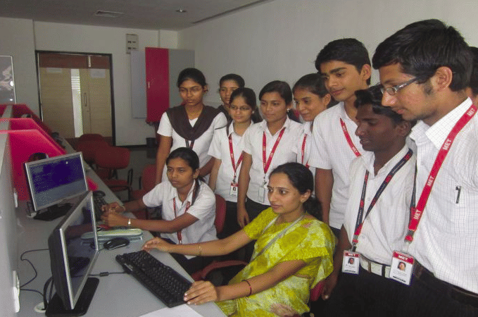 MET’s Institute of Technology, Polytechnic Nashik Lab Photo photo 4